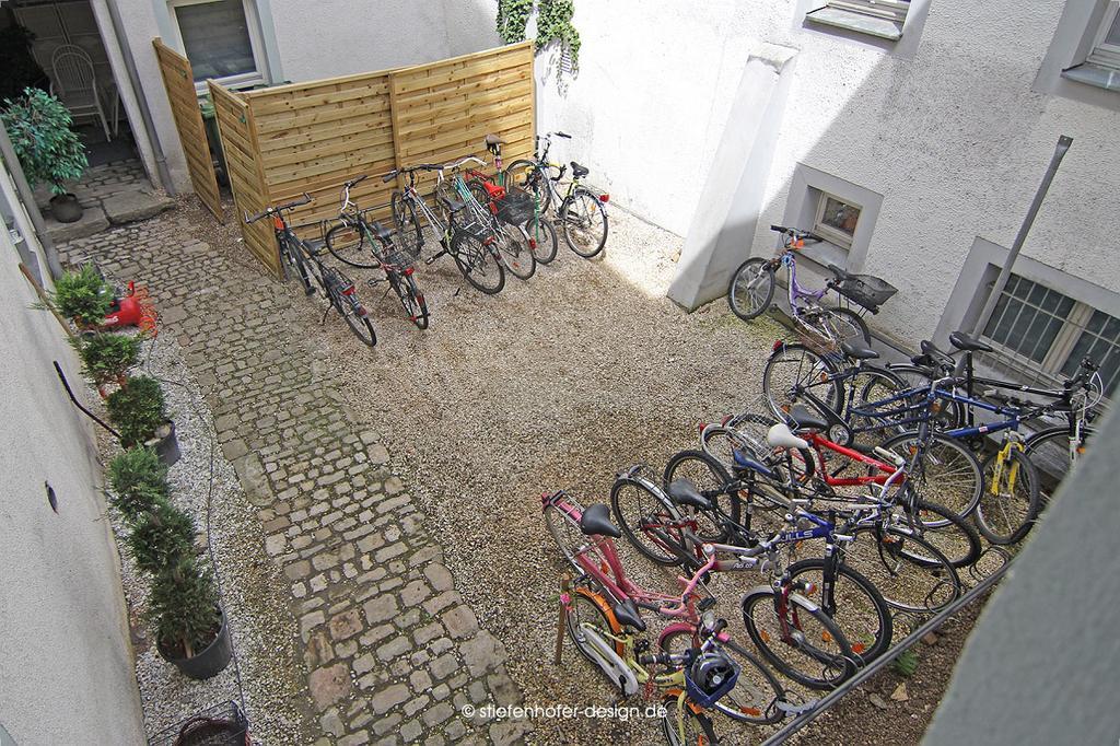 Brook Lane Hostel Regensburg Exterior photo
